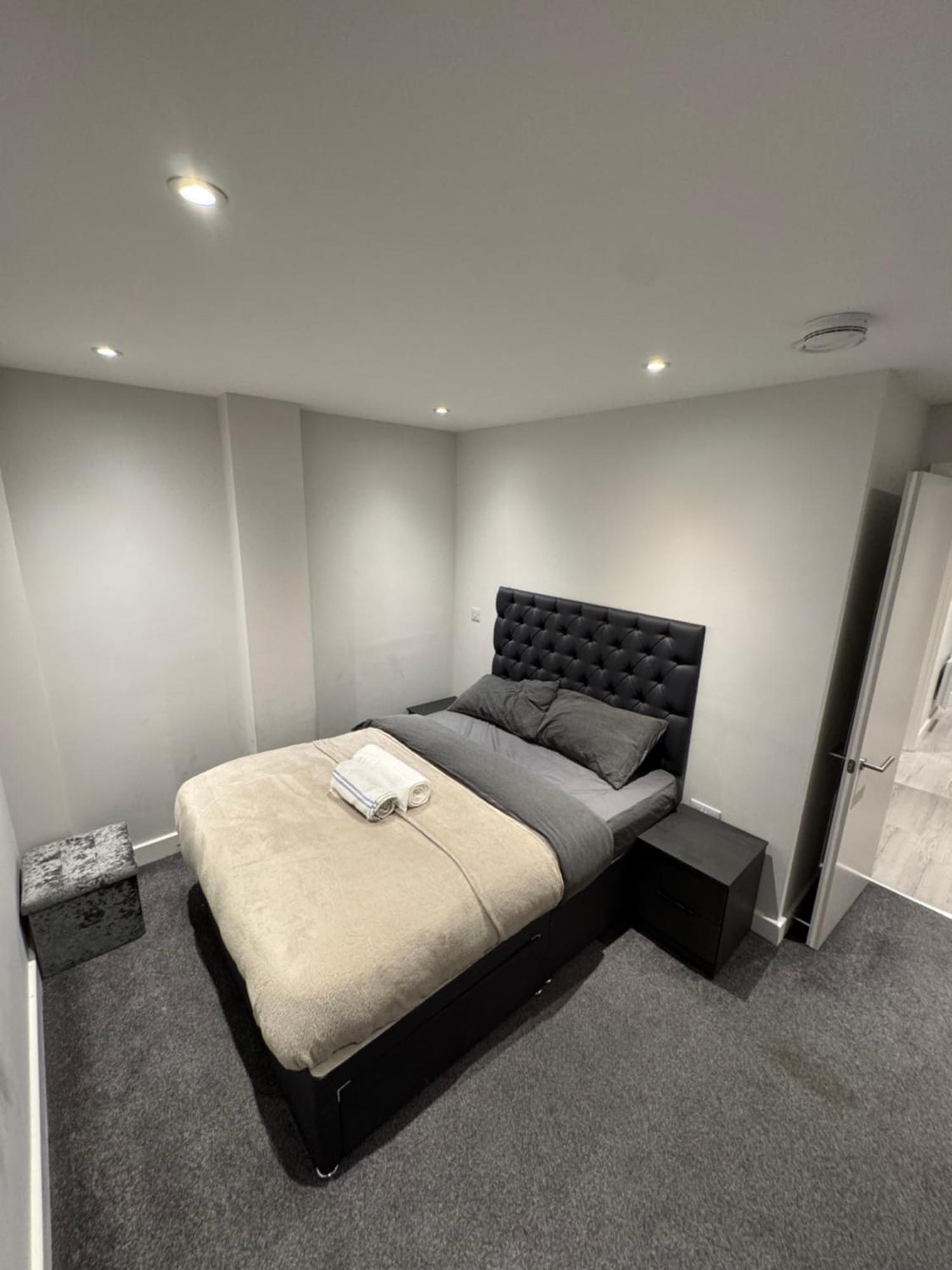 Ferienwohnung Regent Plaza Manchester Exterior foto