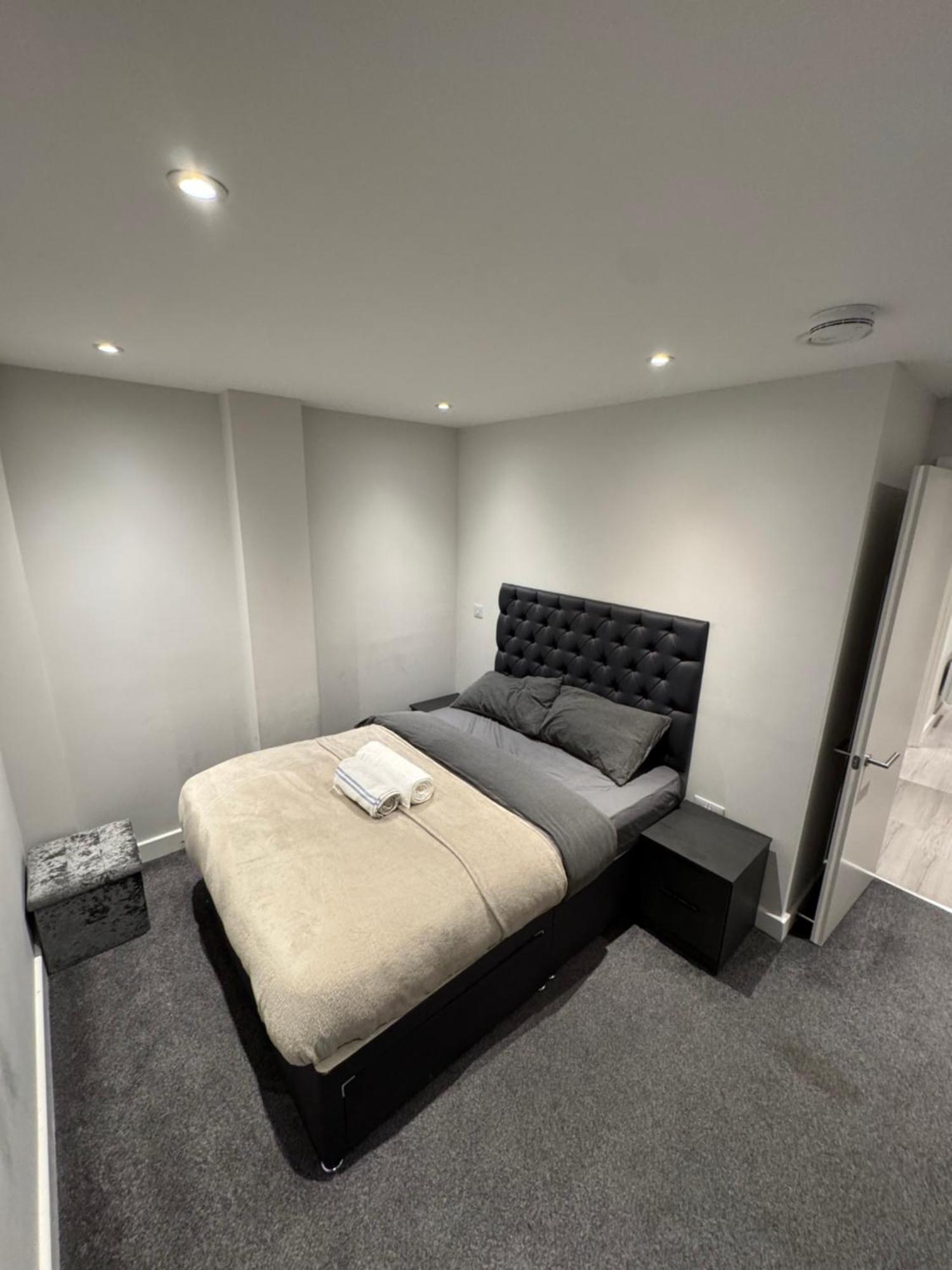 Ferienwohnung Regent Plaza Manchester Exterior foto