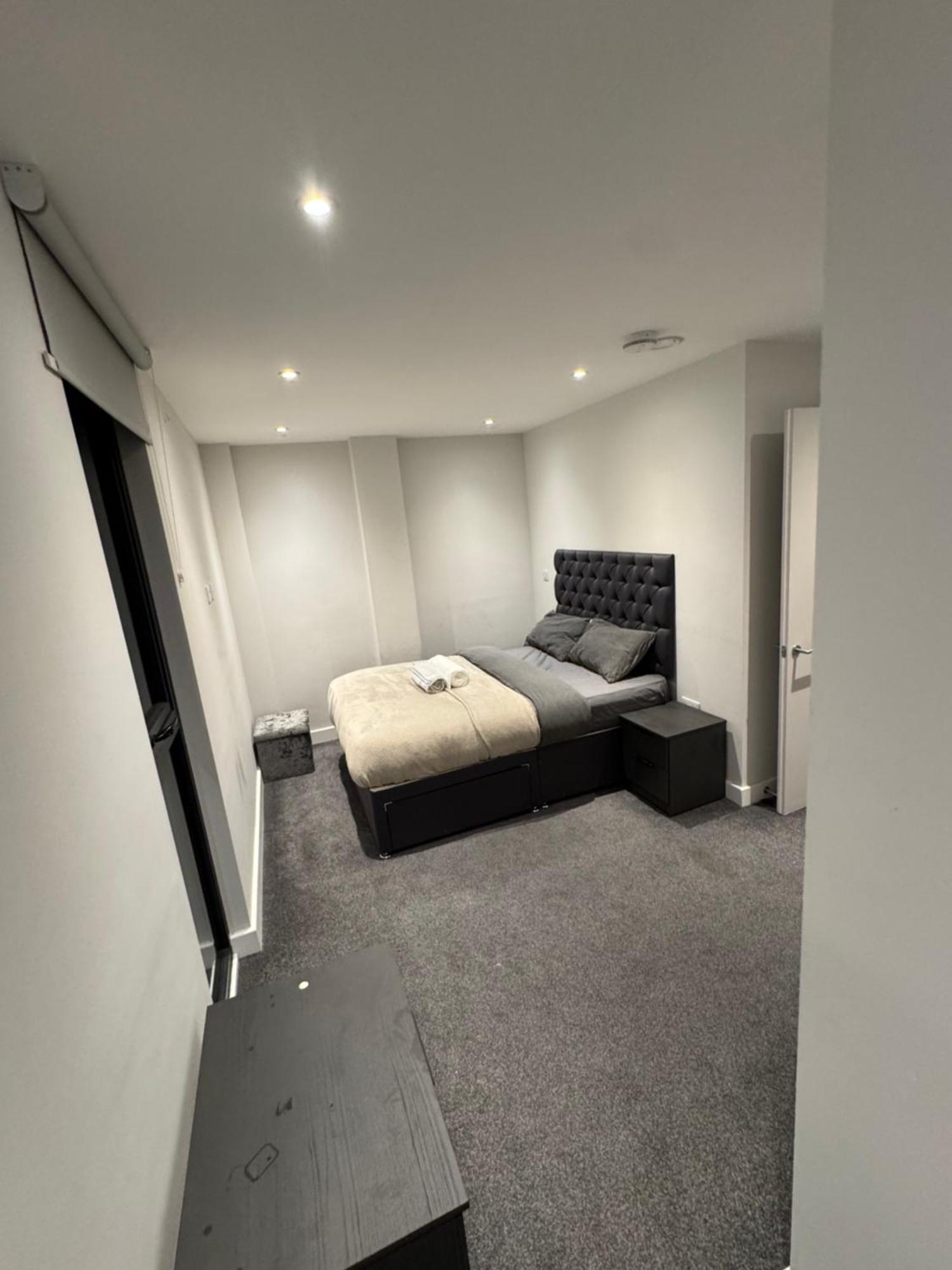 Ferienwohnung Regent Plaza Manchester Exterior foto